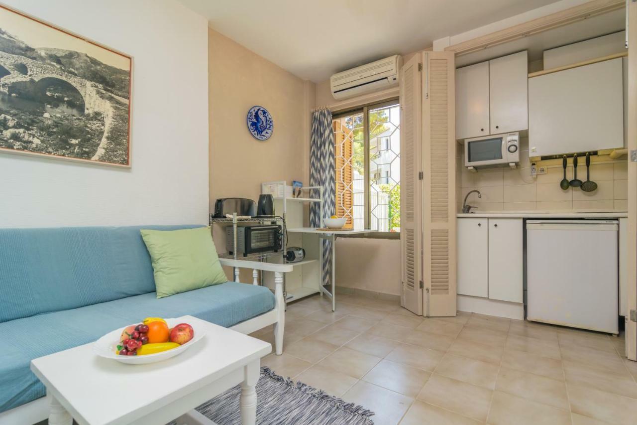 Encinas 1 Apartment