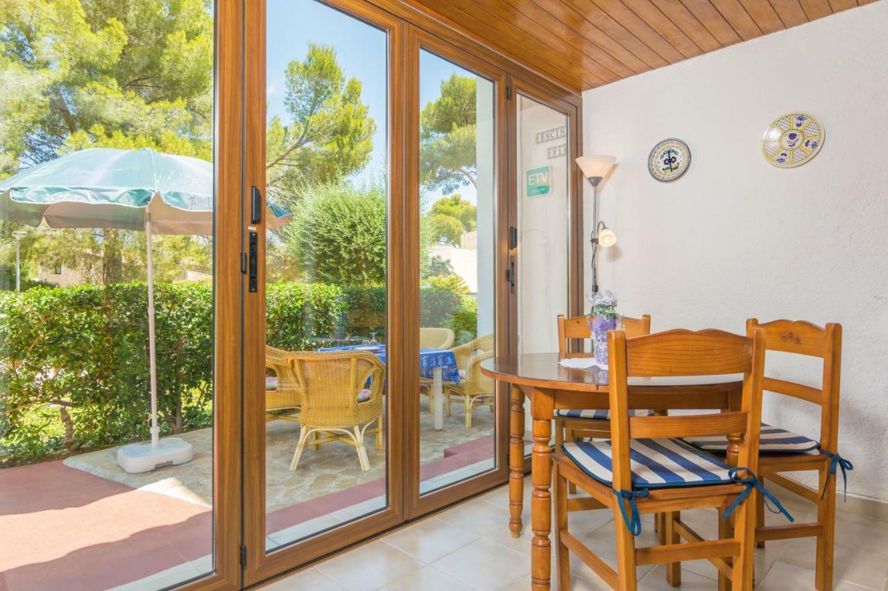 Encinas 1 Apartment *